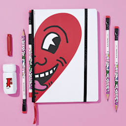 Blackwing x Keith Haring Volumes 292 Essential Gift Box Set - Smiling Heart, set contents out of packaging