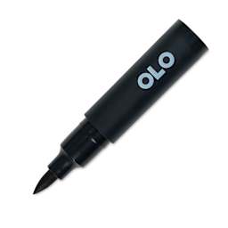 Olo Brush-Tip Half Marker -  R1.7 Carmine with cap removed