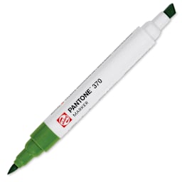 Pantone Dual Tip Marker - 370, marker with caps off
