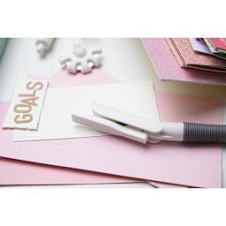 Sizzix Making Tool Surfacez Set, handle with a tip laid out