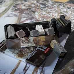 Derwent XL Charcoal Tin Set, 6-Colors