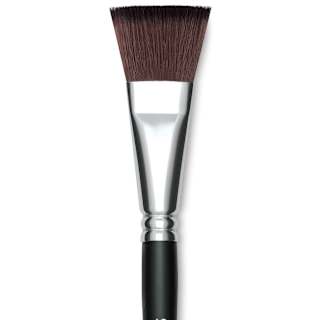 Raphaël Soft Aqua Brush - Flat, Size 18, Short Handle