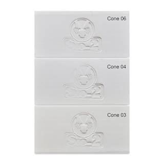 Sio-2 PA White Earthenware Clay - 27.6 lbs
