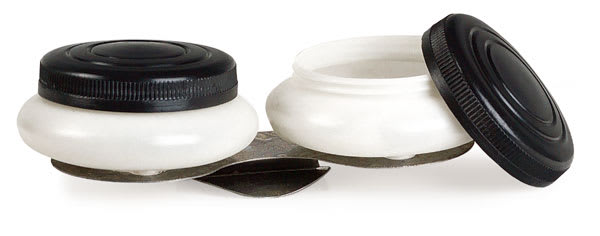 Open in modal - Plastic Palette Cups - Side view showing clip and one lid removed