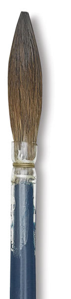 Open in modal - Luco Kazan Round Lettering Brushes - Closeup of tip of Size 12 brush