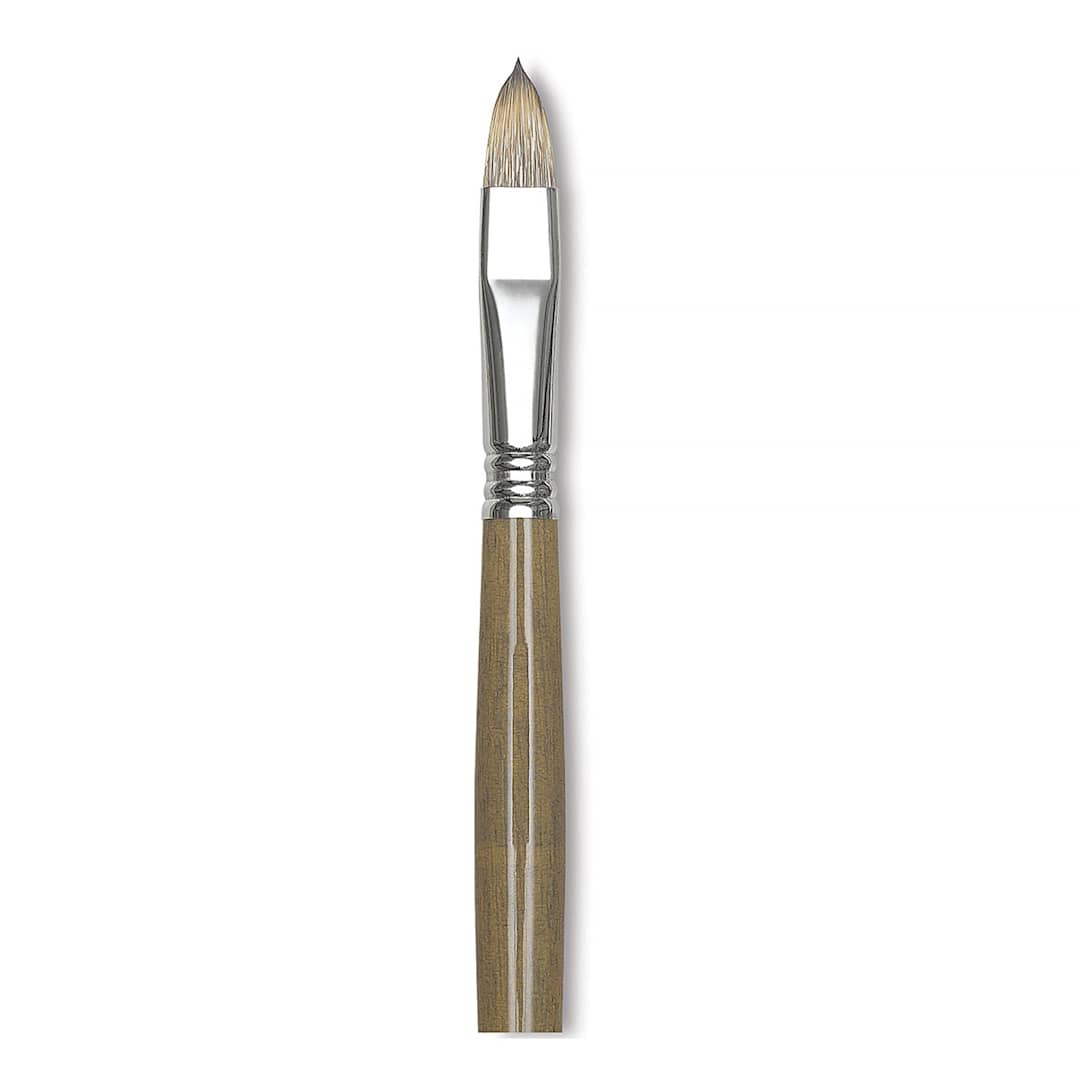 Open in modal - Escoda Modernista Tadami Synthetic Mongoose Brushes - Closeup of Filbert Brush shown