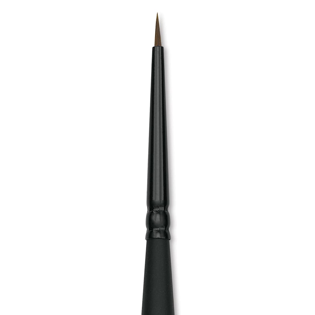 Open in modal - Raphaël Stradivarius Synthetic Kolinsky Sable Brush - Spotter, Size 0, Short Handle (close-up)