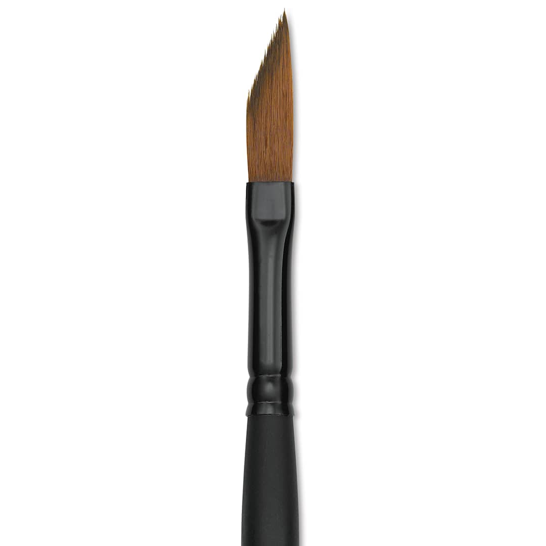 Open in modal - Raphaël Stradivarius Synthetic Kolinsky Sable Brush - Dagger, Size 0, Short Handle (close-up)
