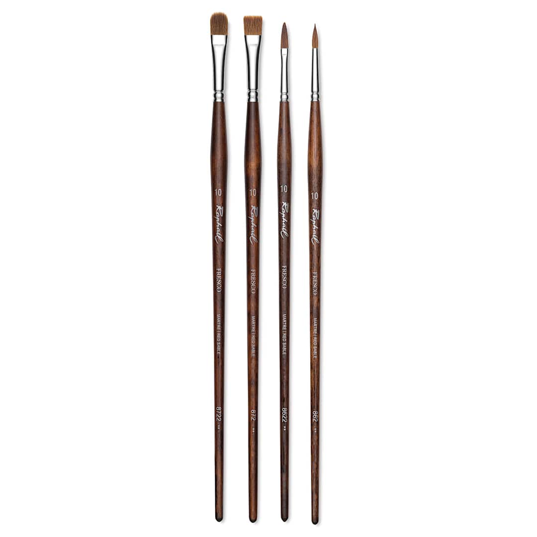 Open in modal - Raphaël Fresco Red Sable Brushes - Various types of brushes upright
