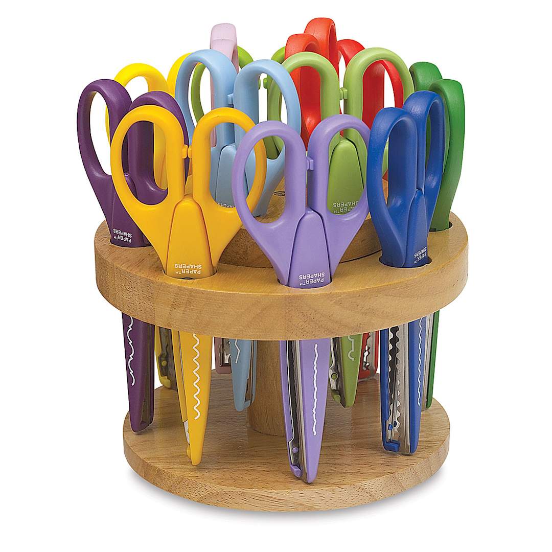 Open in modal - Armada Paper Shapers - 12 Assorted Paper Shapers in Set A in Oak holder
