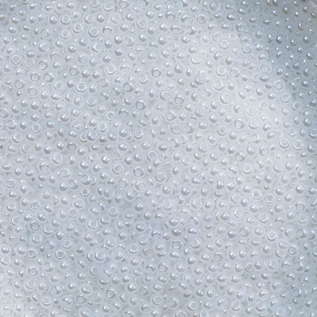 Open in modal - John Bead Czech Glass Seed Beads - Pearl White, 10/0, 22 g Vial close up