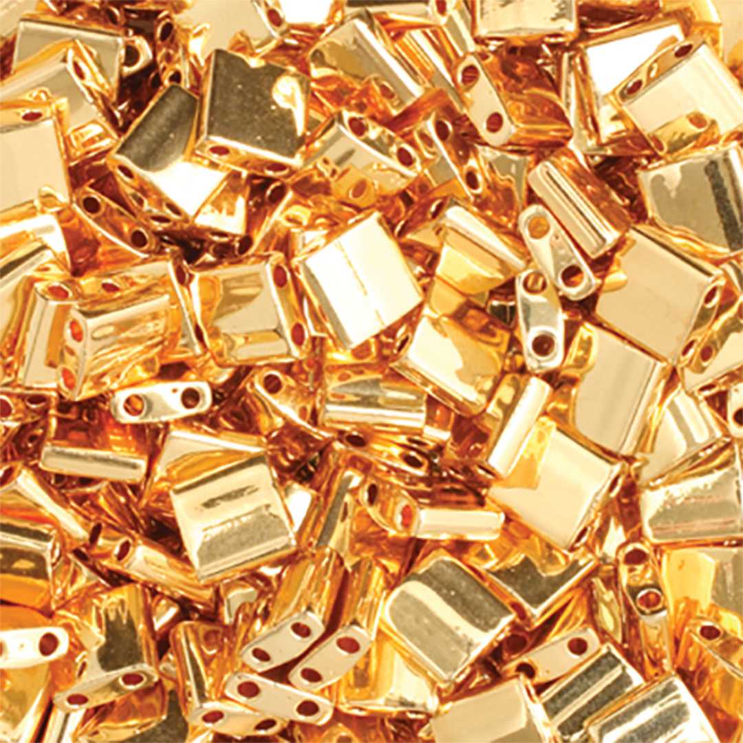 Open in modal - John Bead Miyuki Tila Beads - Gold, Opaque, 5 mm x 5 mm (Close-up of beads)