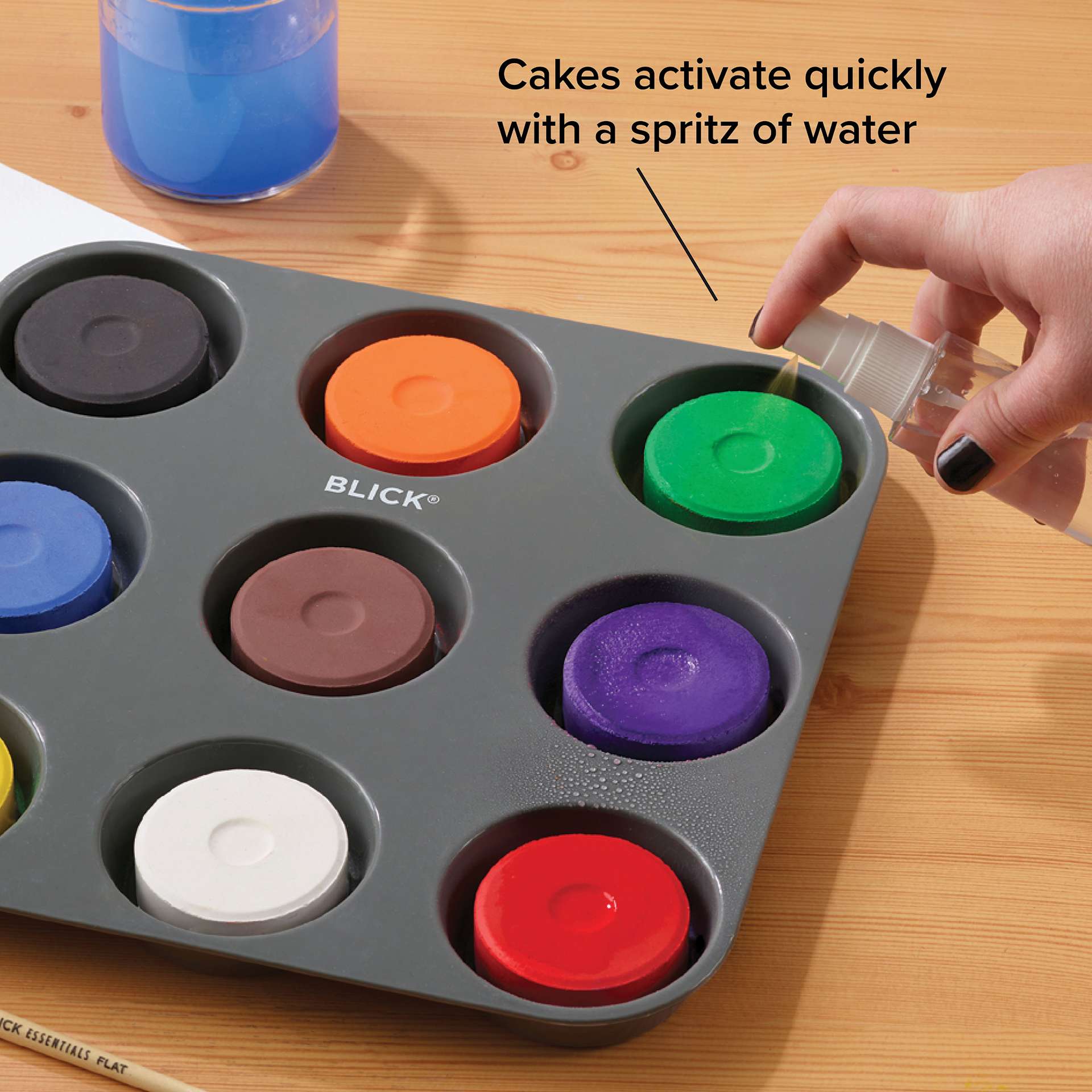 Cakes activate quickly with a spritz of water.