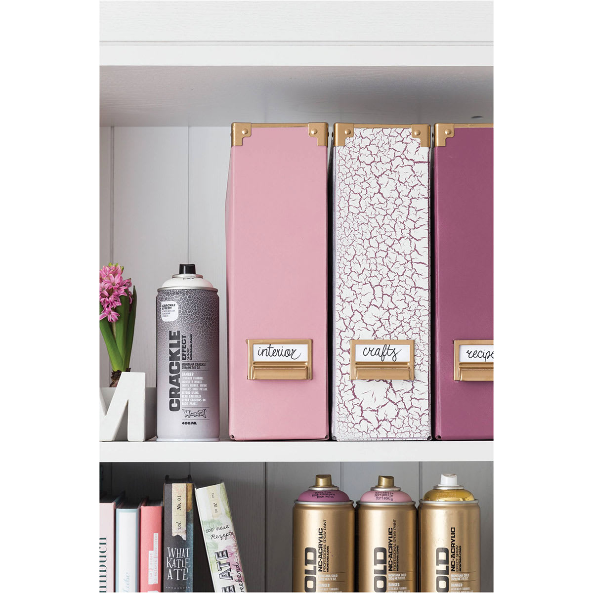 Montana Crackle Effect Spray - Magazine Holder box painted in crackle effect next to White can Montana Crackle Effect Spray - Magazine Holder box painted in crackle effect next to White can