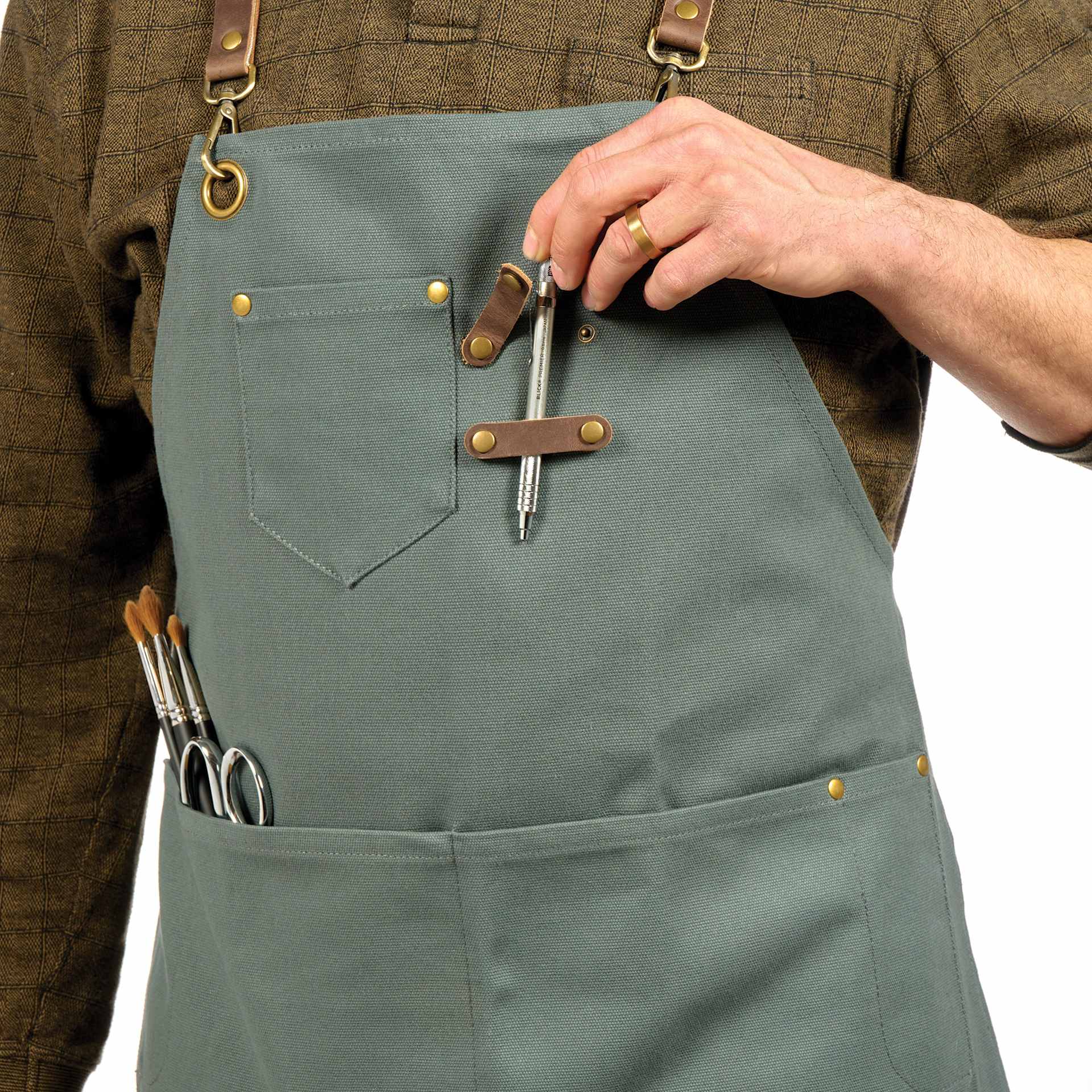 Blick Utility Apron with pen holder and multiple pockets Blick Utility Apron with pen holder and multiple pockets