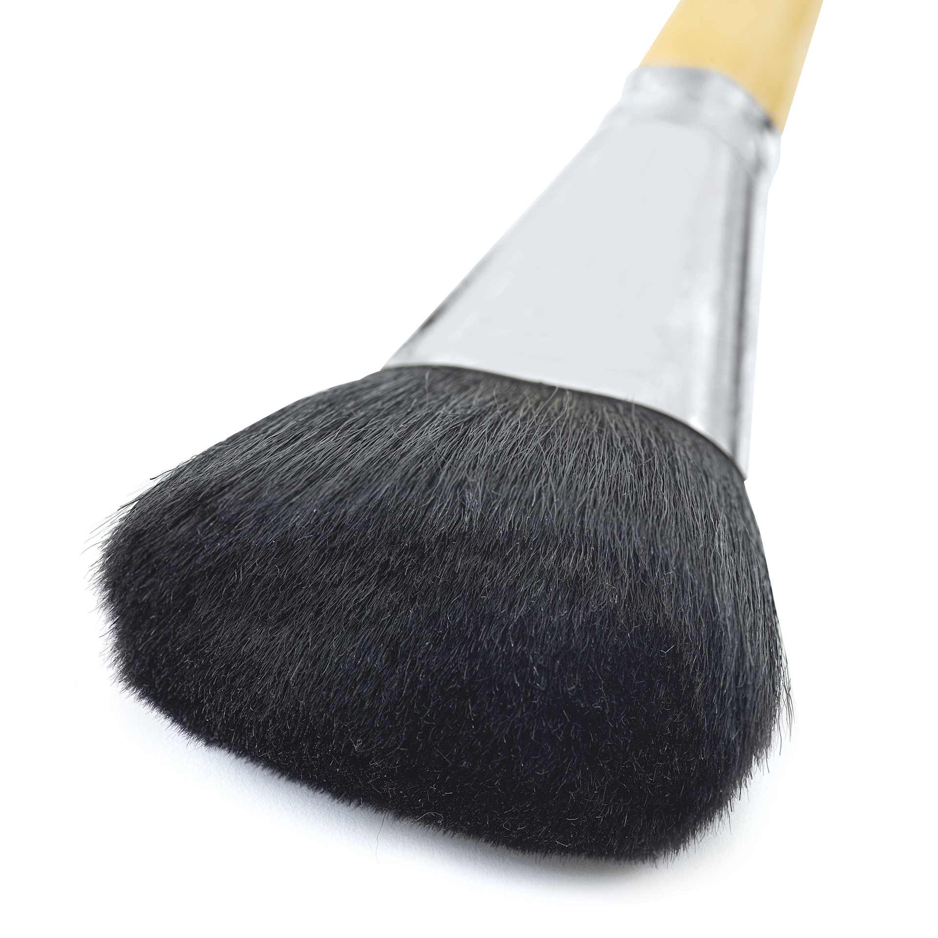 Utrecht Colossal Black Goat Hair Oval Brush, close-up of the hair filament Utrecht Colossal Black Goat Hair Oval Brush, close-up of the hair filament