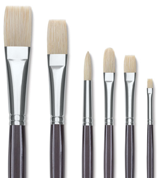 Utrecht Natural Chungking Pure Bristle Brushes Close-up Utrecht Natural Chungking Pure Bristle Brushes Close-up