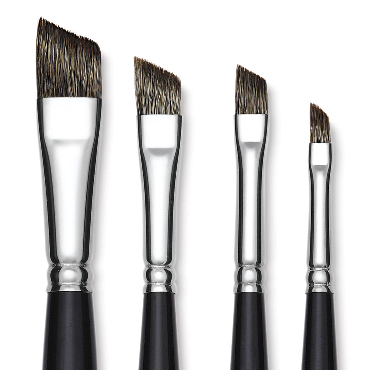 Raphaël Kevrin Plus Brushes - Closeup of tips of various size Angular Brushes
