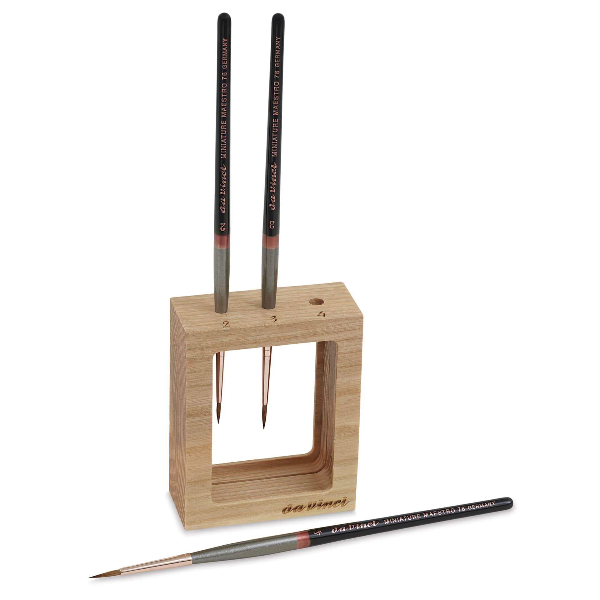 Da Vinci Maestro Kolinsky Miniature Brushes - Short, Round Pointed, Set of 3, inside wooden holder Da Vinci Maestro Kolinsky Miniature Brushes - Short, Round Pointed, Set of 3, inside wooden holder