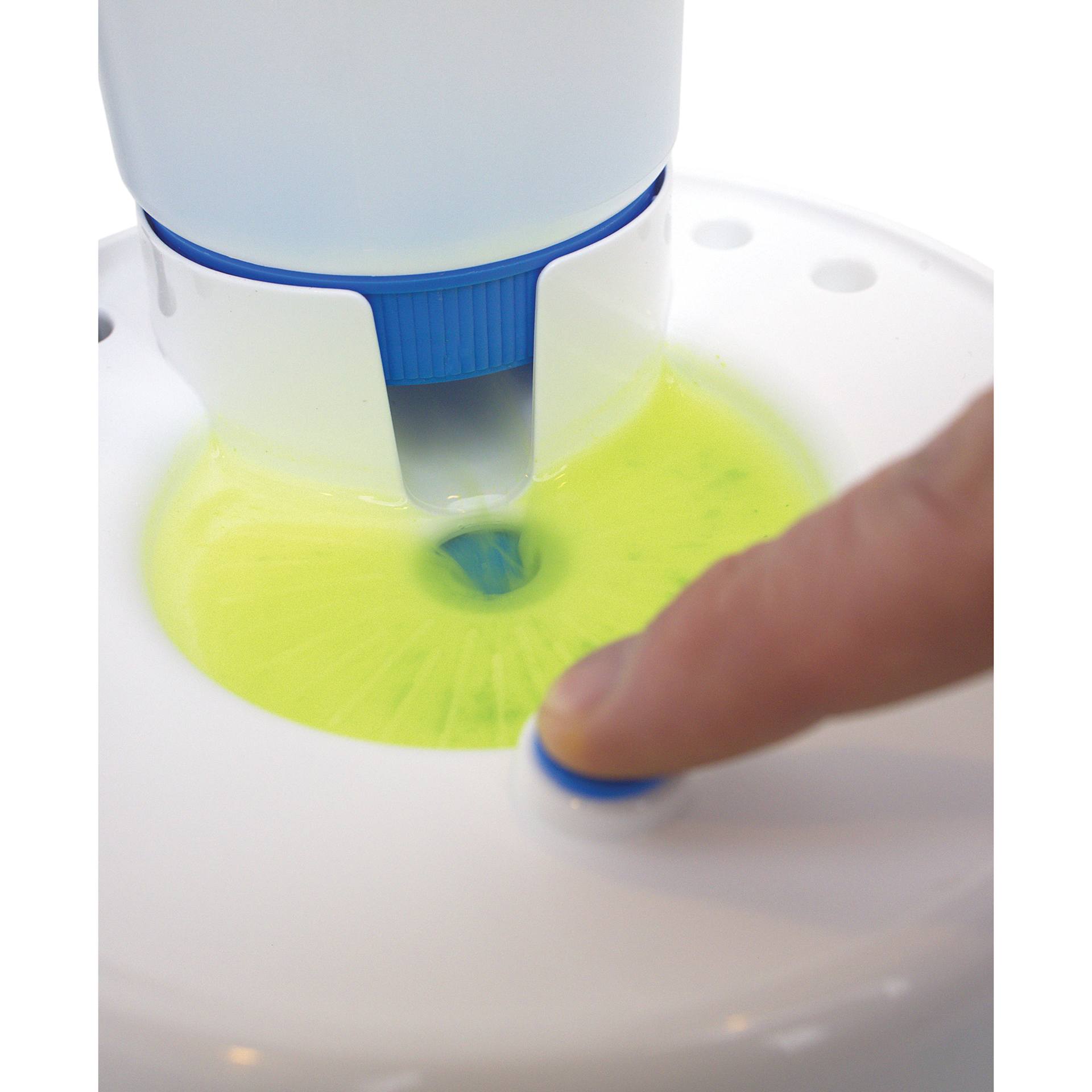 Fresh Water Rinse Well - pushing button to drain well