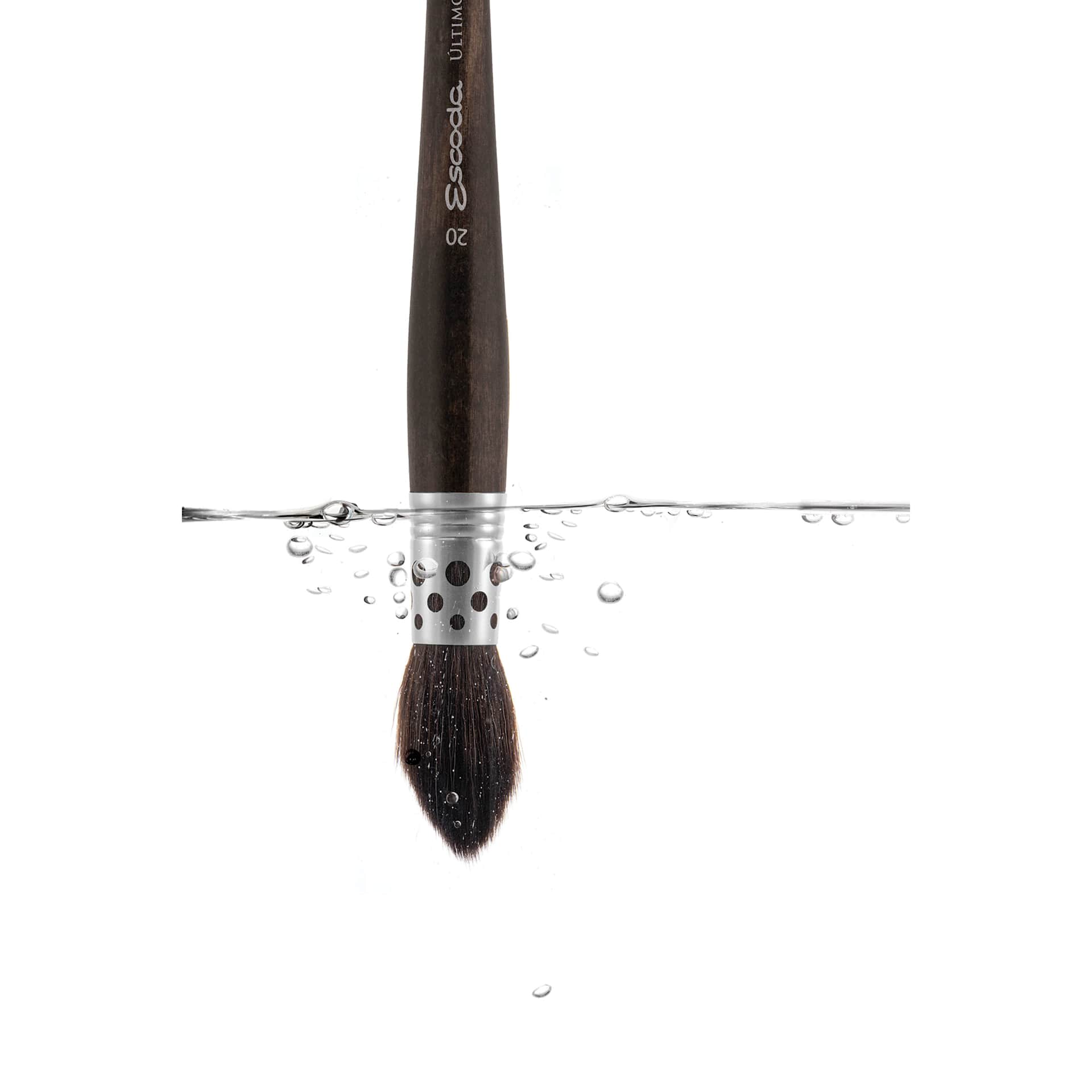 Escoda Último Evolution Brush, submerged in water