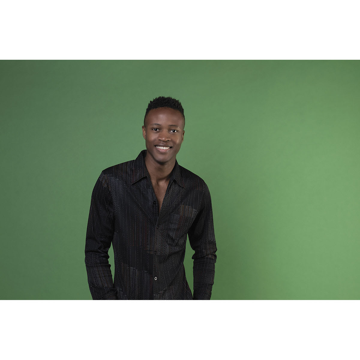 Seamless Background Paper - 53" x 36 ft, Stinger Green