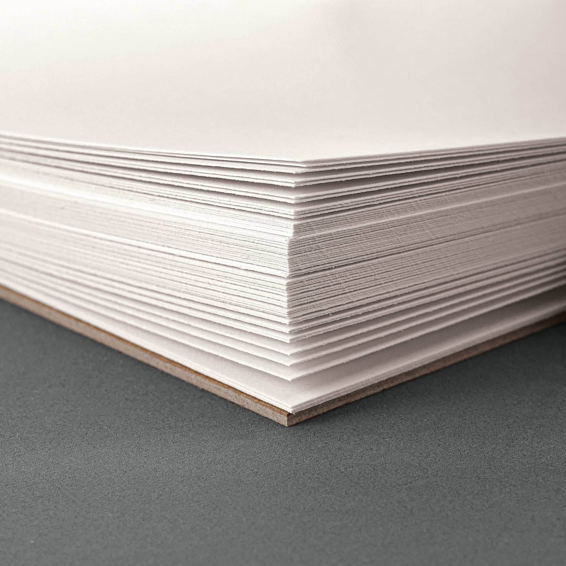 Blick Studio Mixed Media Pad - 14" x 17", 60 Sheets, corner of sheets