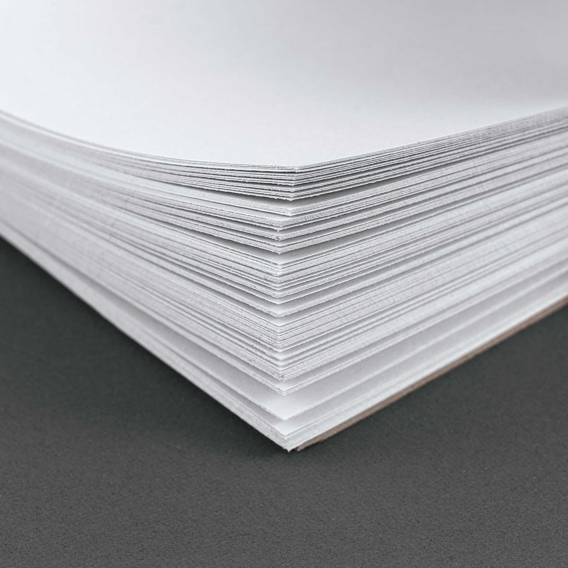 Blick Studio Sketch Pad - 8-1/2" x 11", 100 Sheets, corner of pad