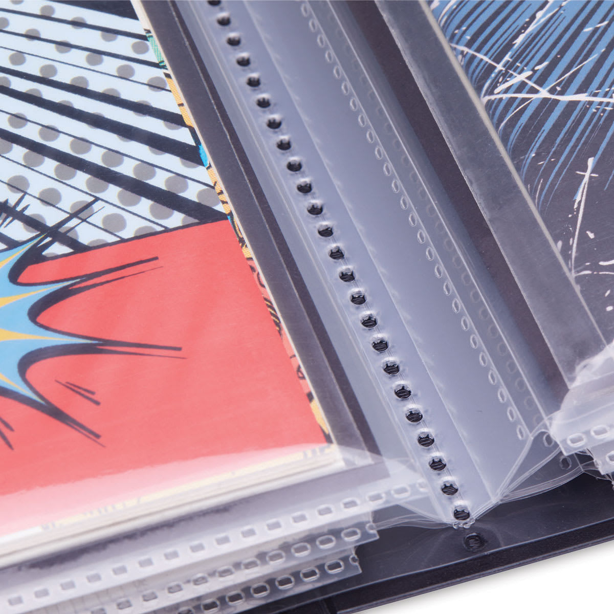 Itoya Comic Book Art Profolio - Closeup of inside sheets