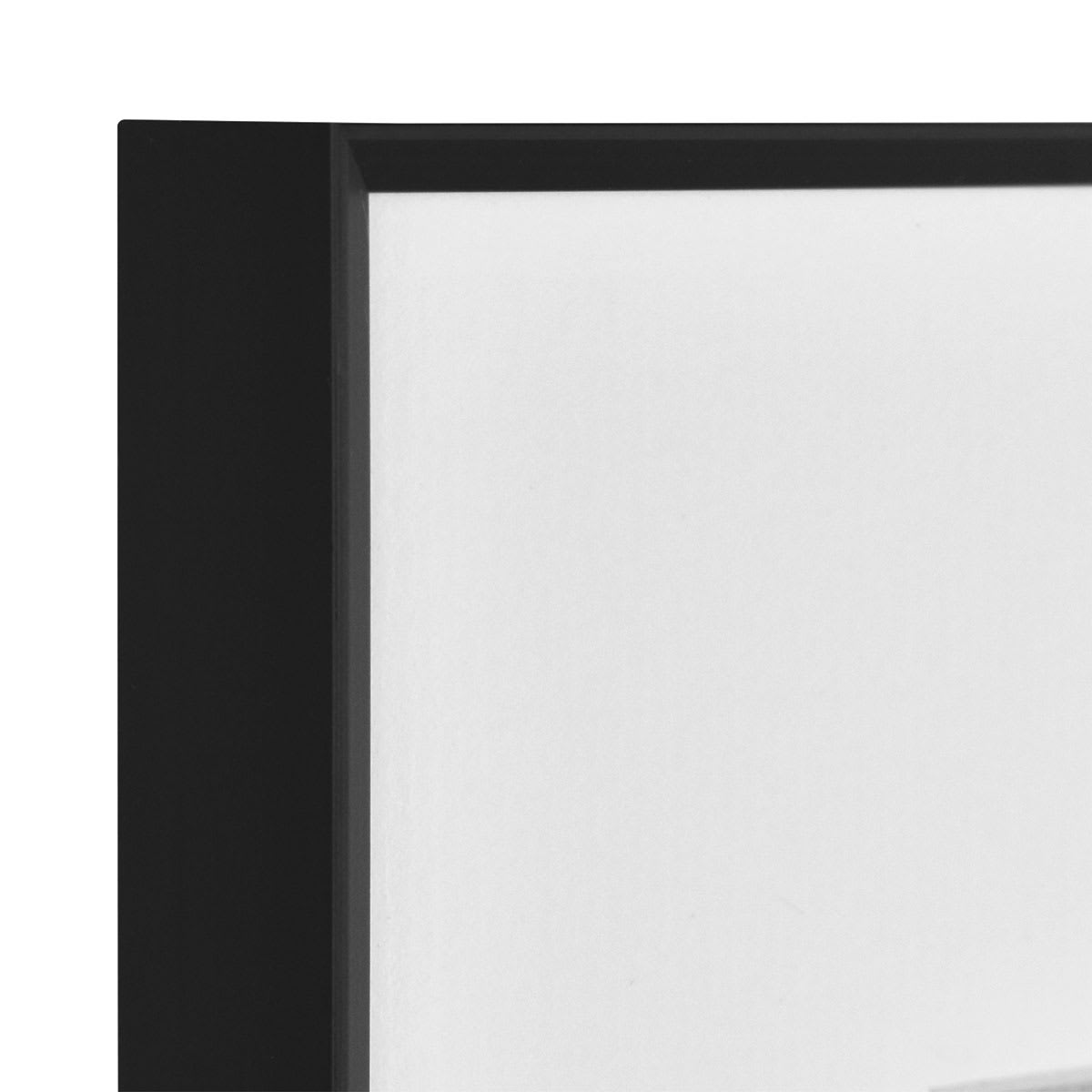 MCS Framatic Fineline II Frame - Black, 12" x 16" close up of corner