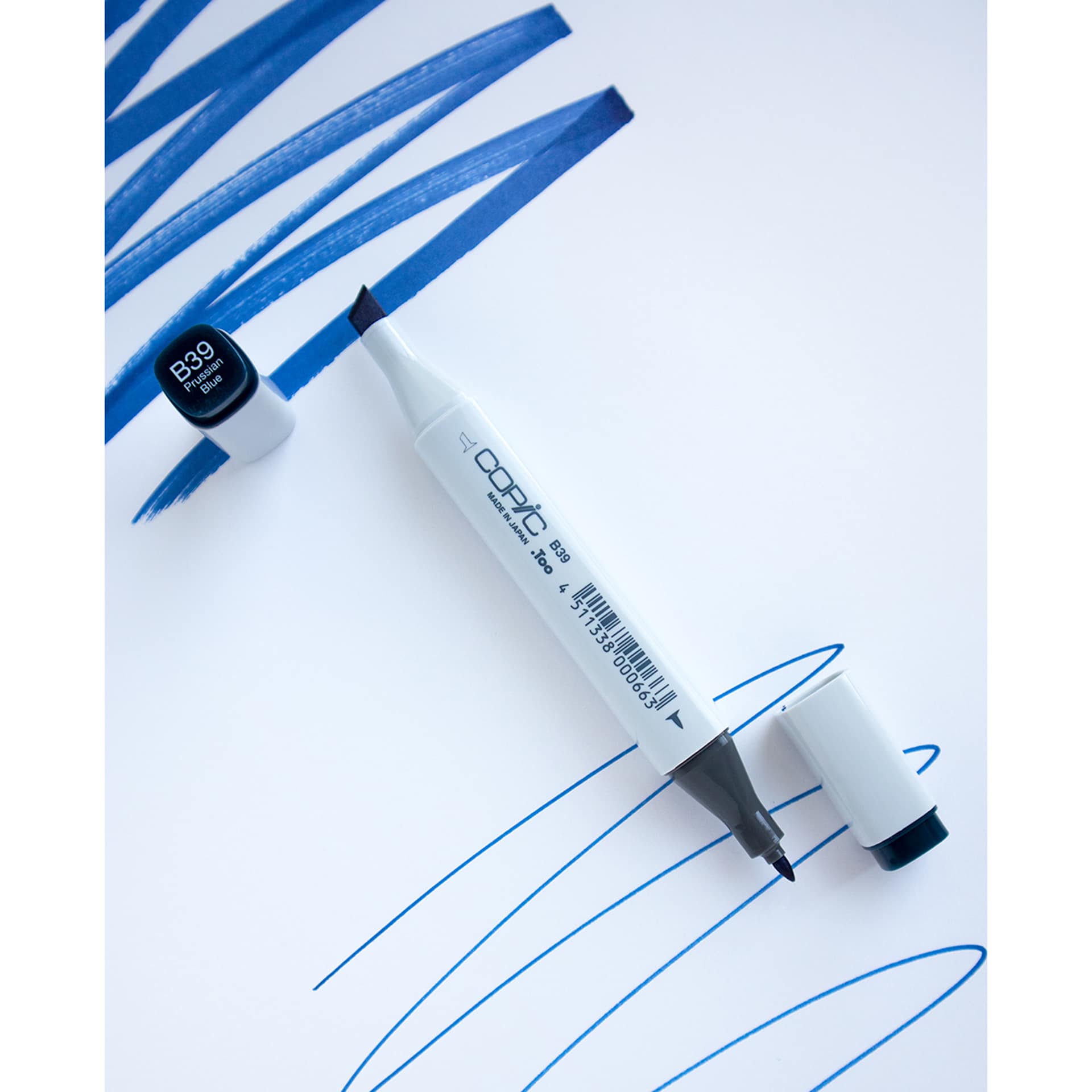 Copic Classic Markers have a fine point nib and chisel nib. Copic Classic Markers have a fine point nib and chisel nib.