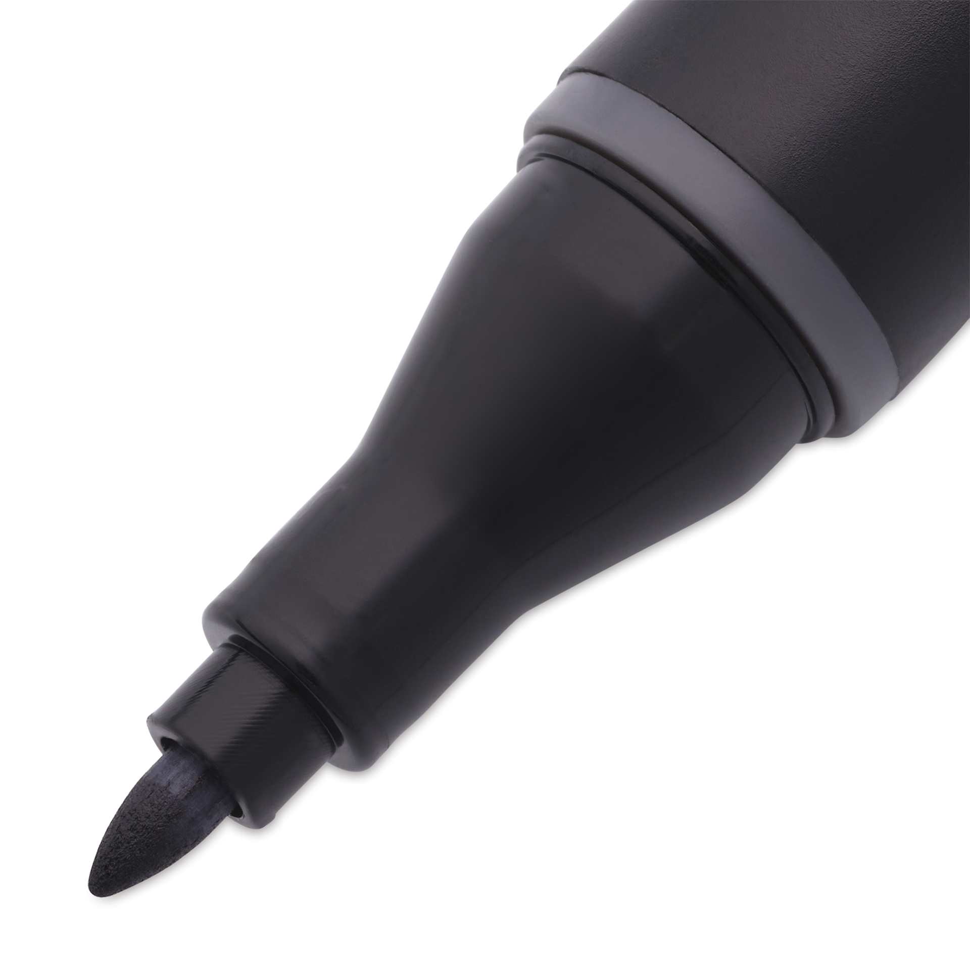 Blick Studio Alcohol Art Marker - 031 Cool Gray 90%, close-up of the fine tip