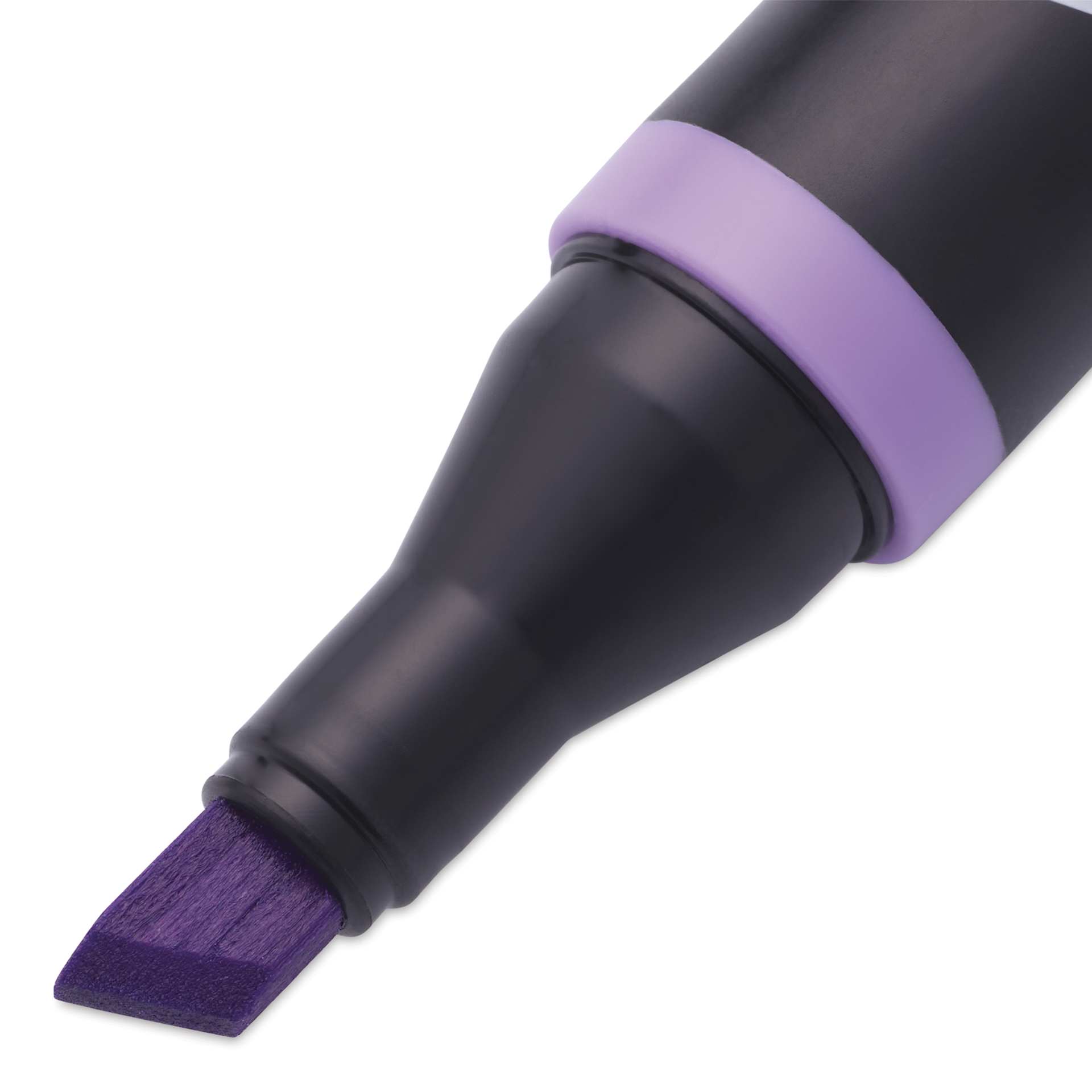 Blick Studio Alcohol Art Marker - 010 Purple, close-up of chisel tip