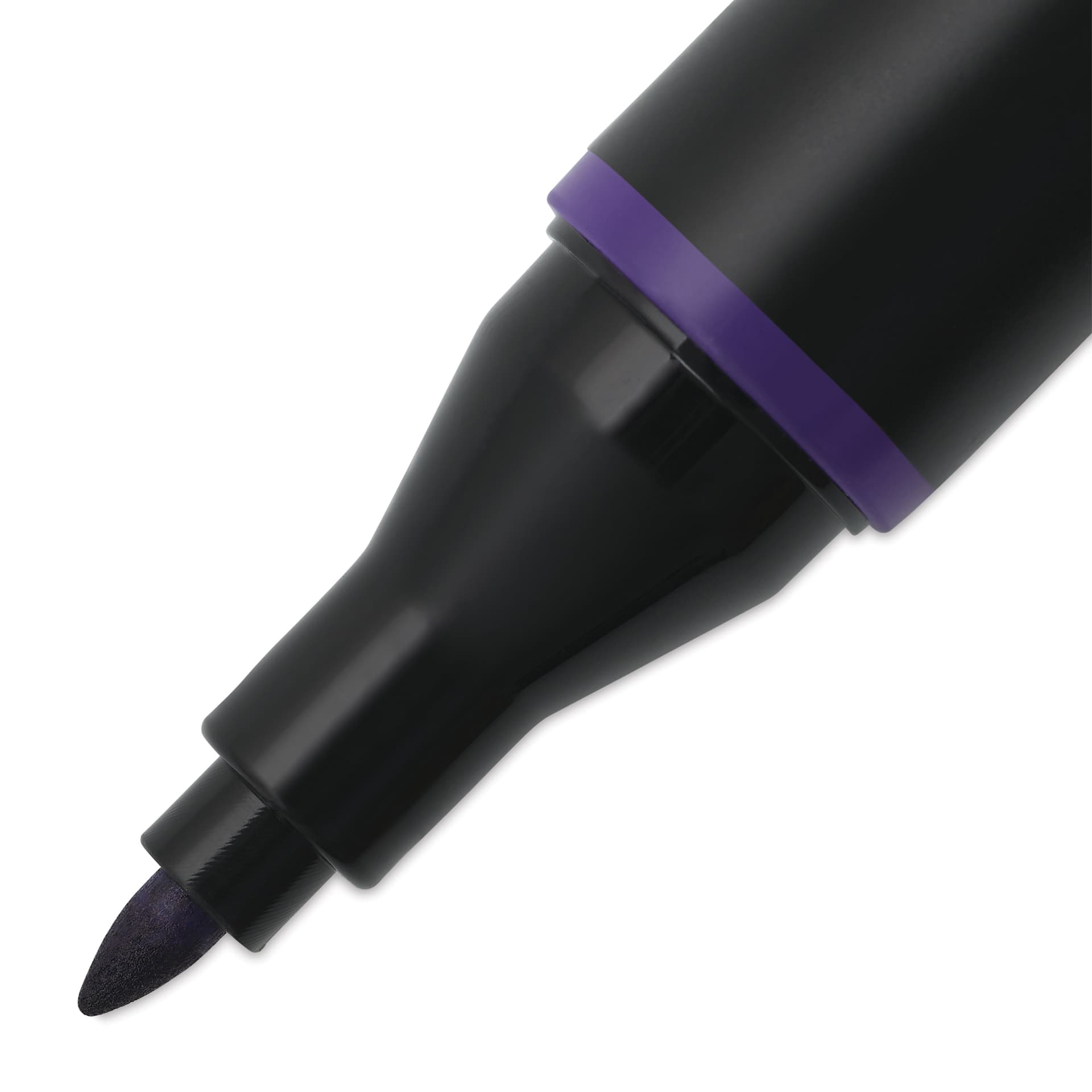 Blick Studio Alcohol Art Marker - 575 Eggplant, close-up of the fine tip