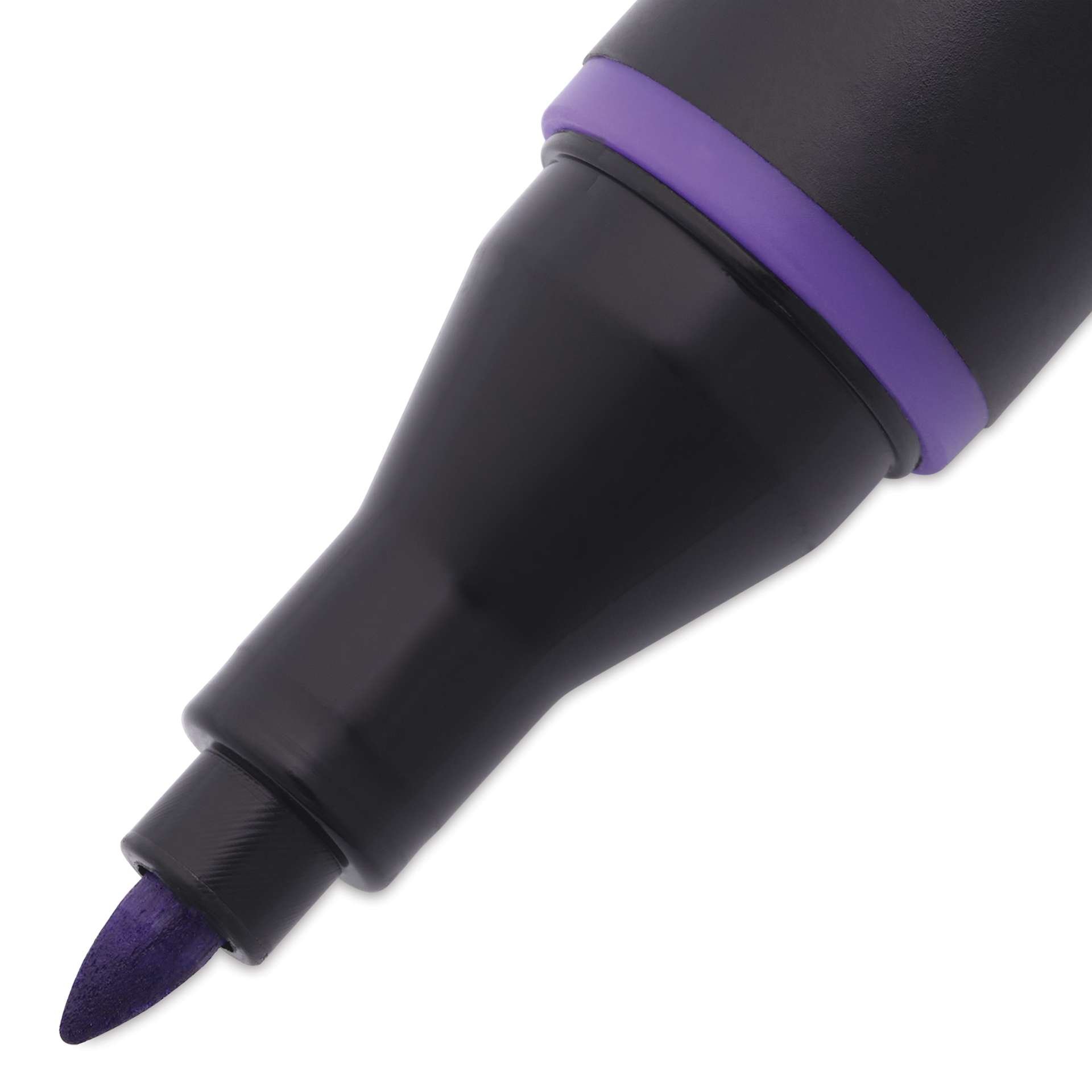 Blick Studio Alcohol Art Marker - 034 Violet, close-up of bullet tip