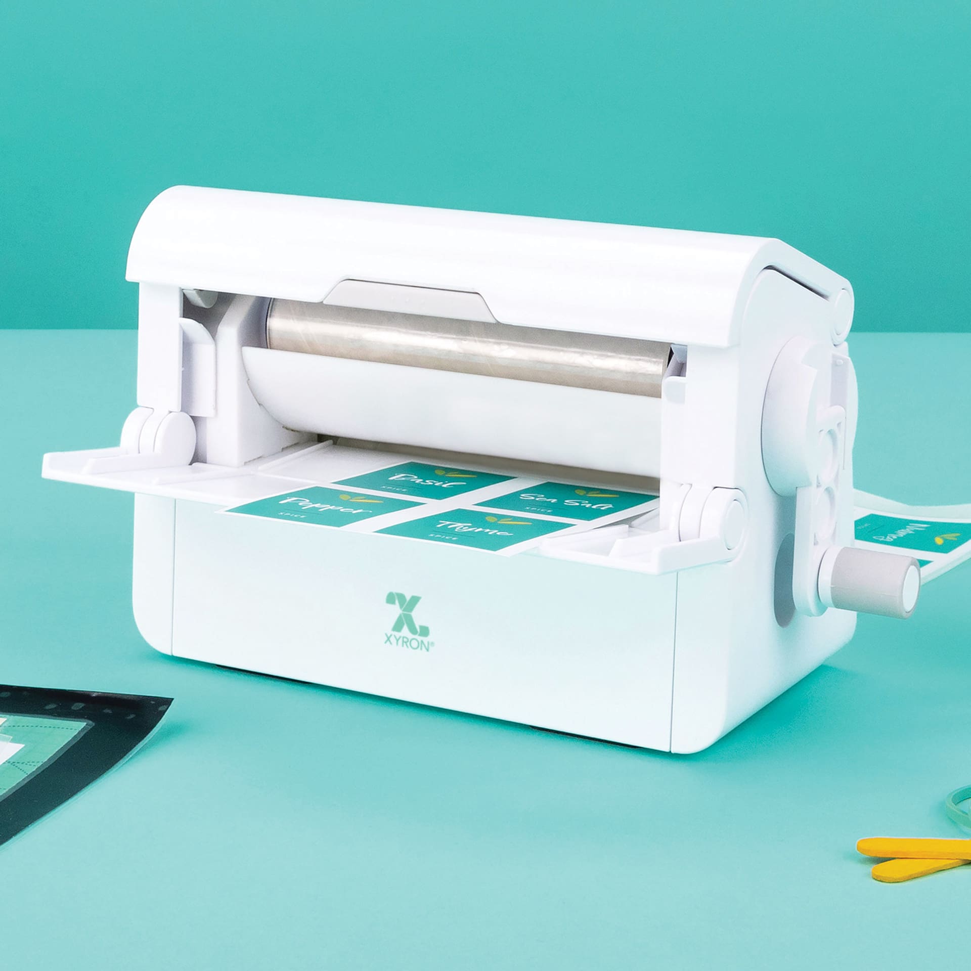 Xyron Creative Station Lite Multi-Use Applicator back