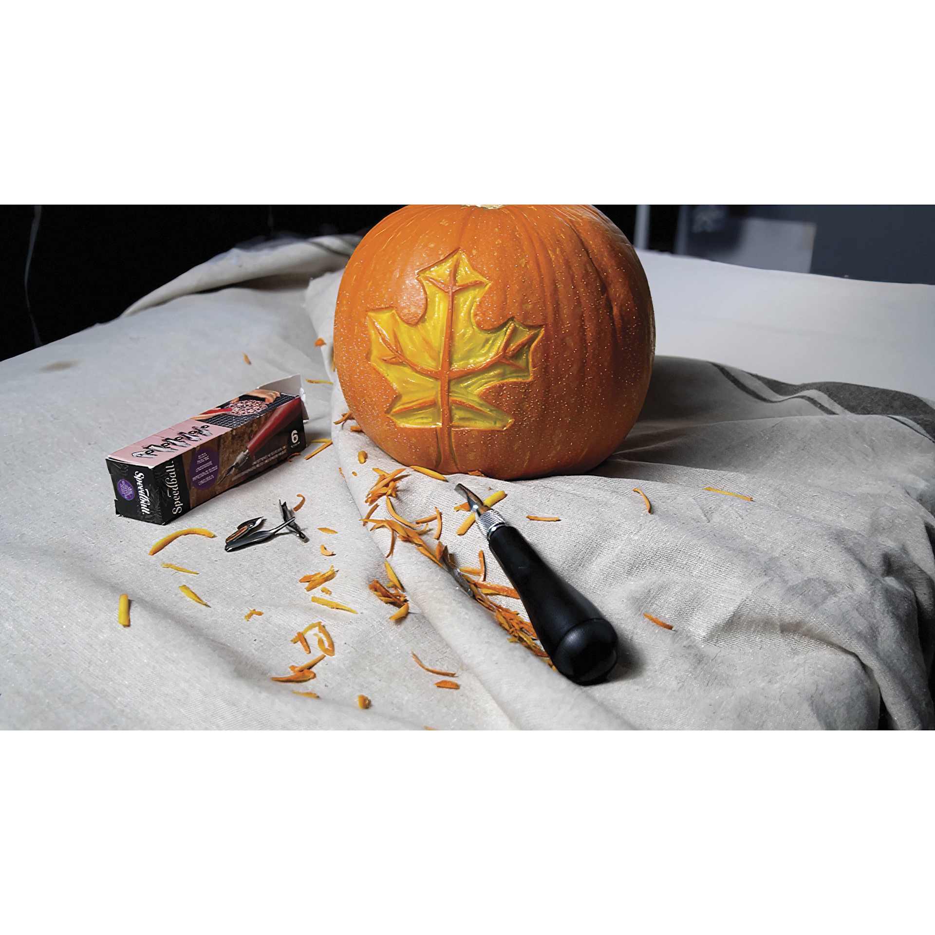Speedball Linoleum Cutter Sets and Replacement Blades, carved pumpkin Speedball Linoleum Cutter Sets and Replacement Blades, carved pumpkin