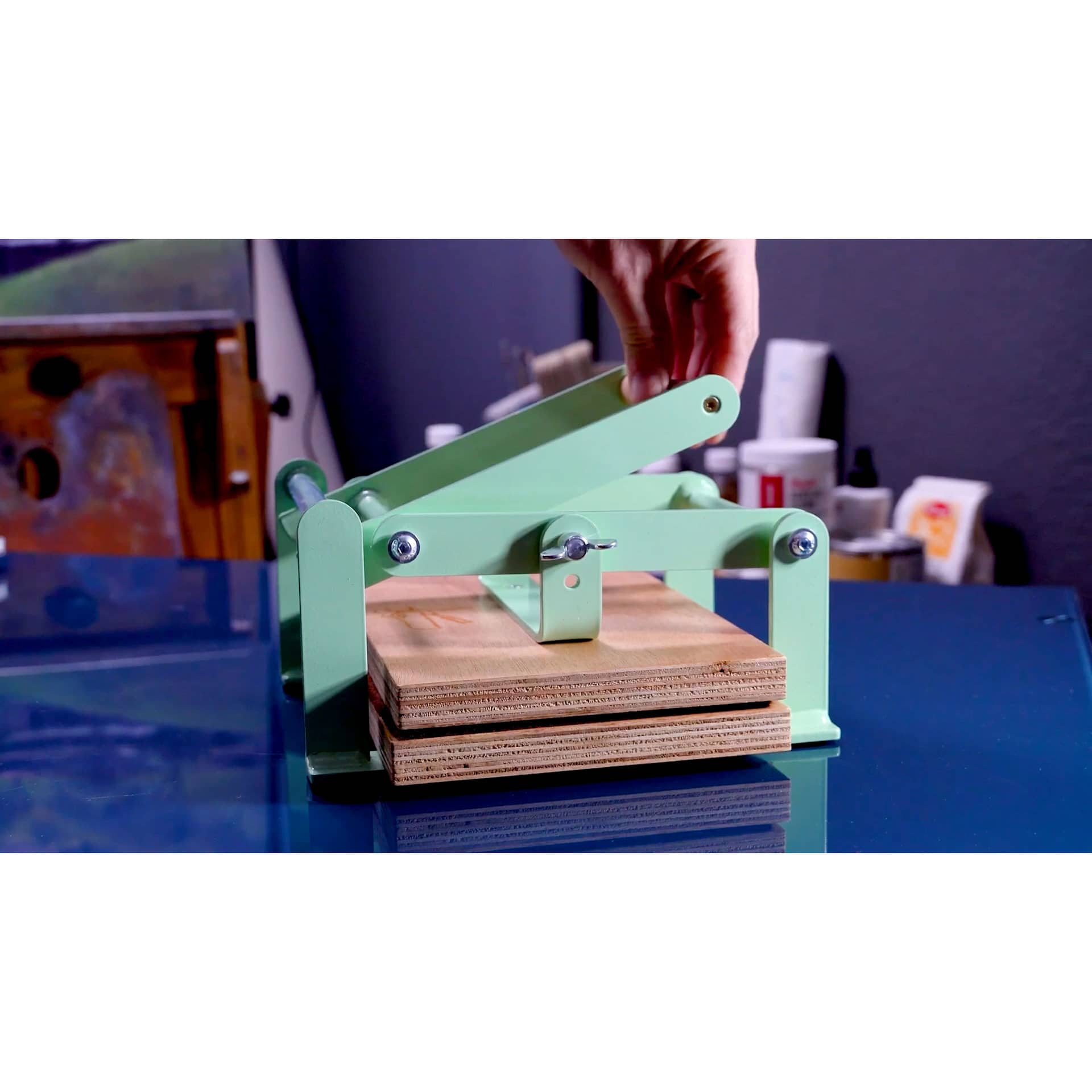 Woodzilla Hand Lino Press - Mint, 5-7/8" x 8-1/4", press down Woodzilla Hand Lino Press - Mint, 5-7/8" x 8-1/4", press down