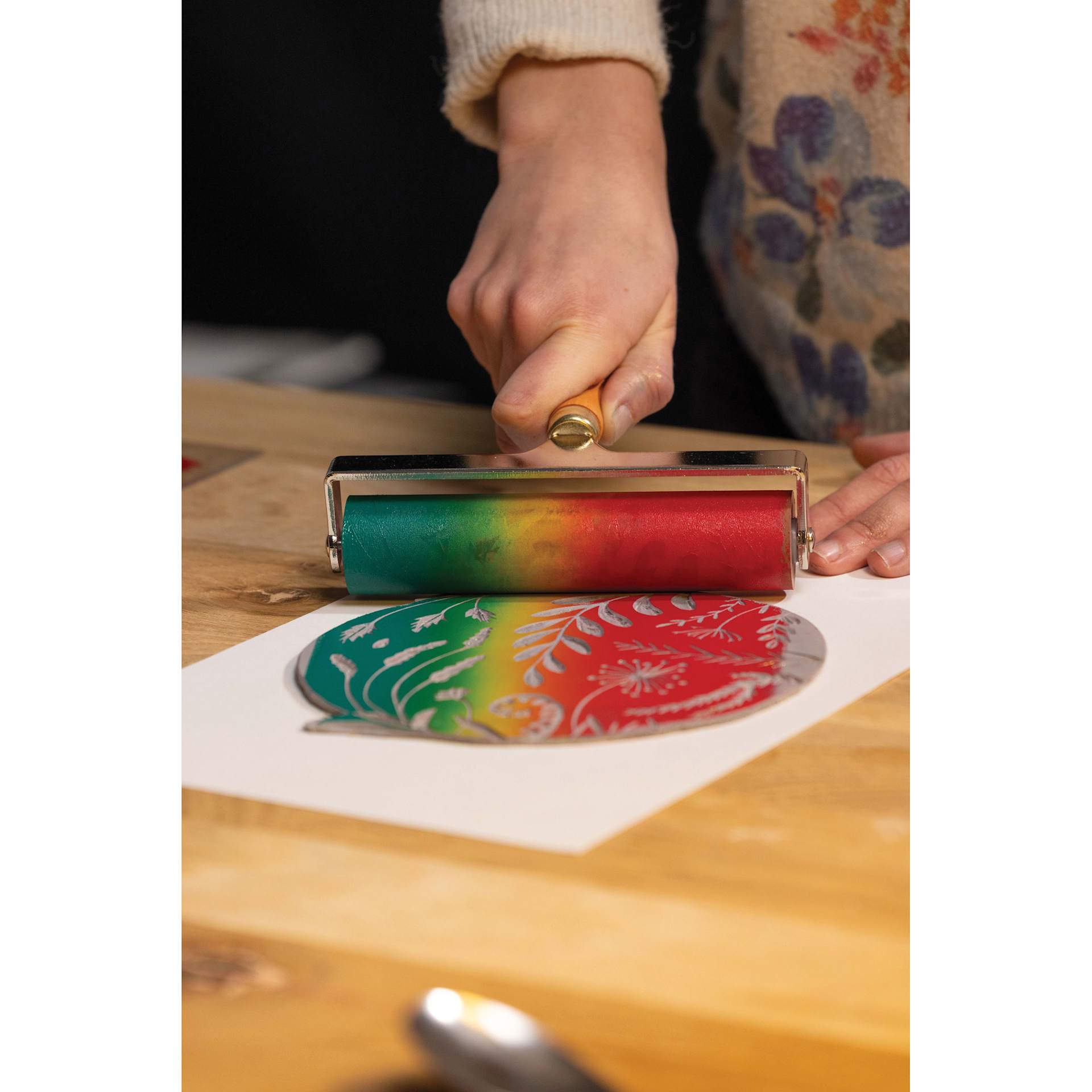 Pebeo Lino Inks being applied to carving with brayer