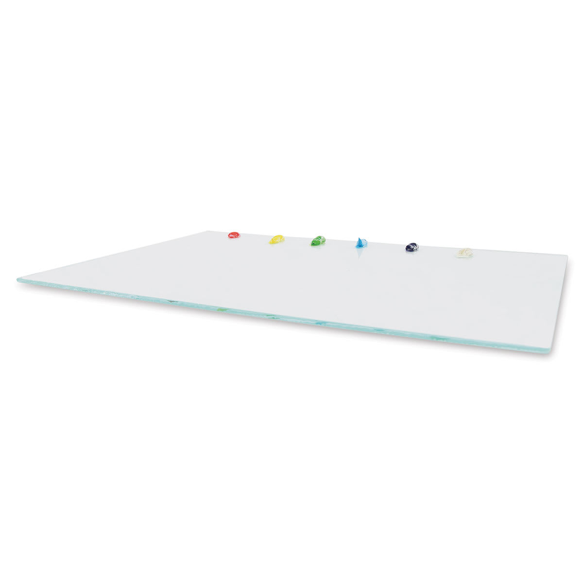 New Wave u.go Plein Air Anywhere Palettes - Side angled view of palette with paint New Wave u.go Plein Air Anywhere Palettes - Side angled view of palette with paint