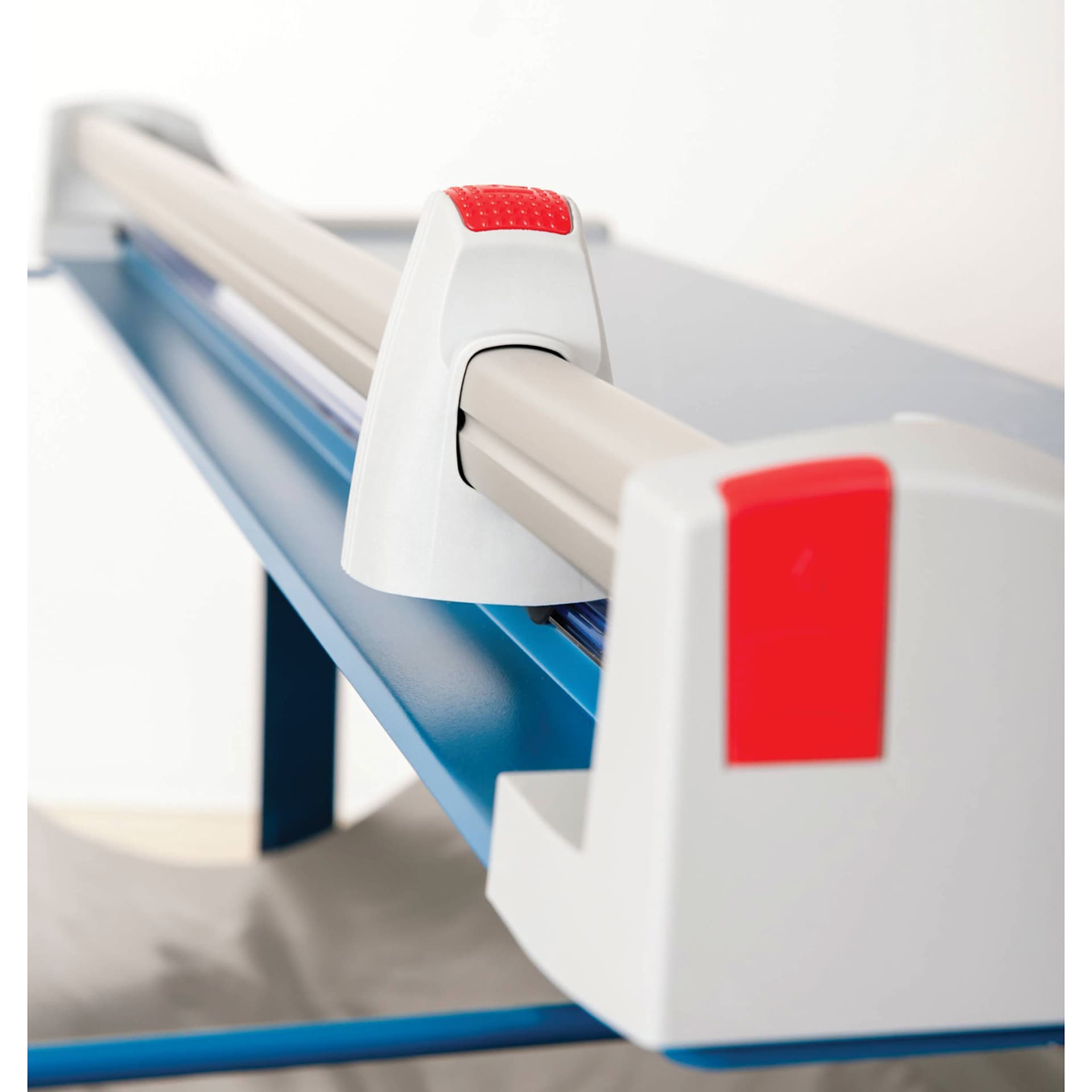 Dahle Large Format Premium Rotary Trimmer - 36" Cutting Length, close-up of the blade