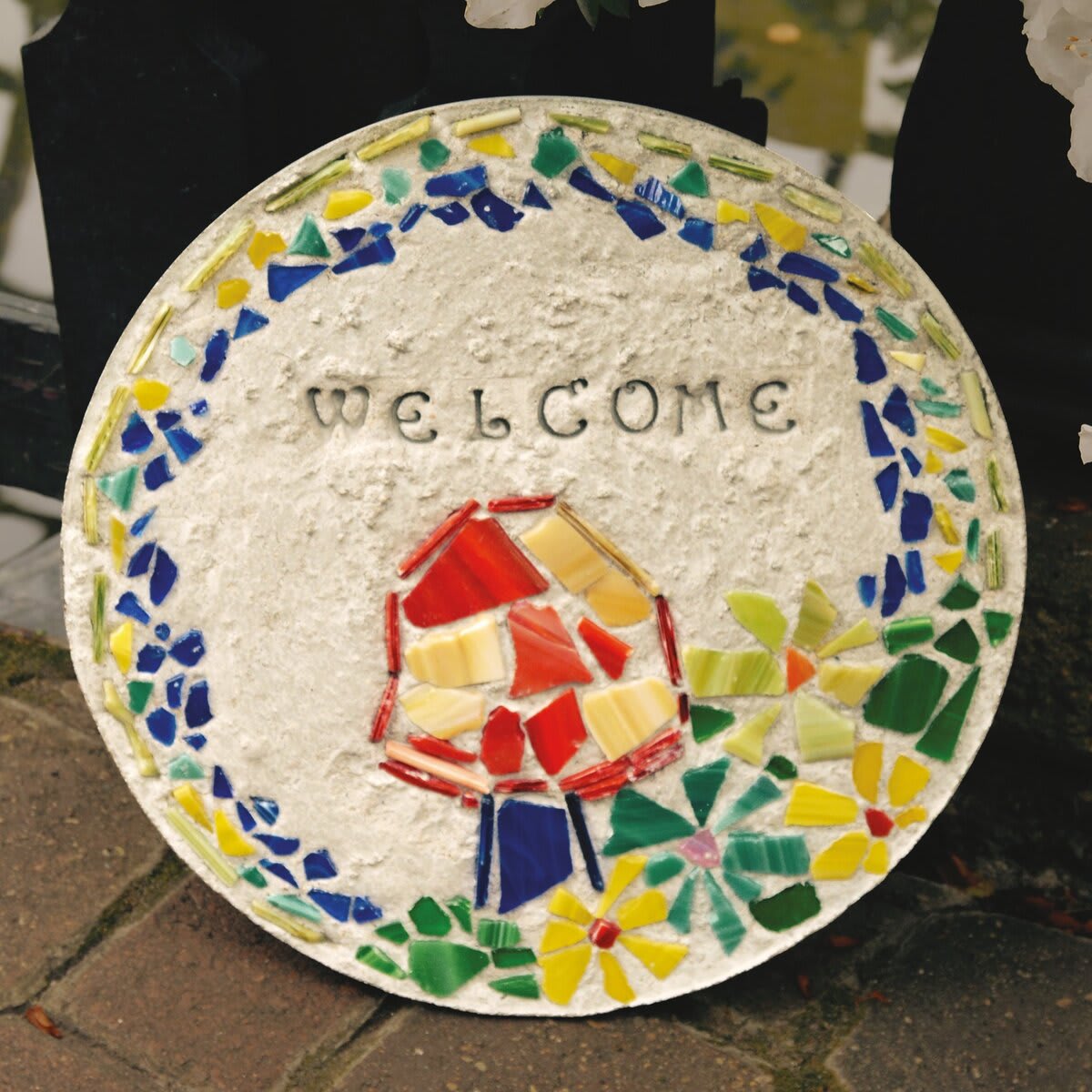Milestones Mosaic Stepping Stone Kit - Garden (Sample completed garden stepping stone)