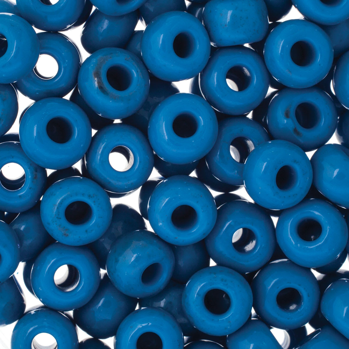 John Bead Czech Seed Beads - Medium Blue, Opaque, 32/0 - close-up