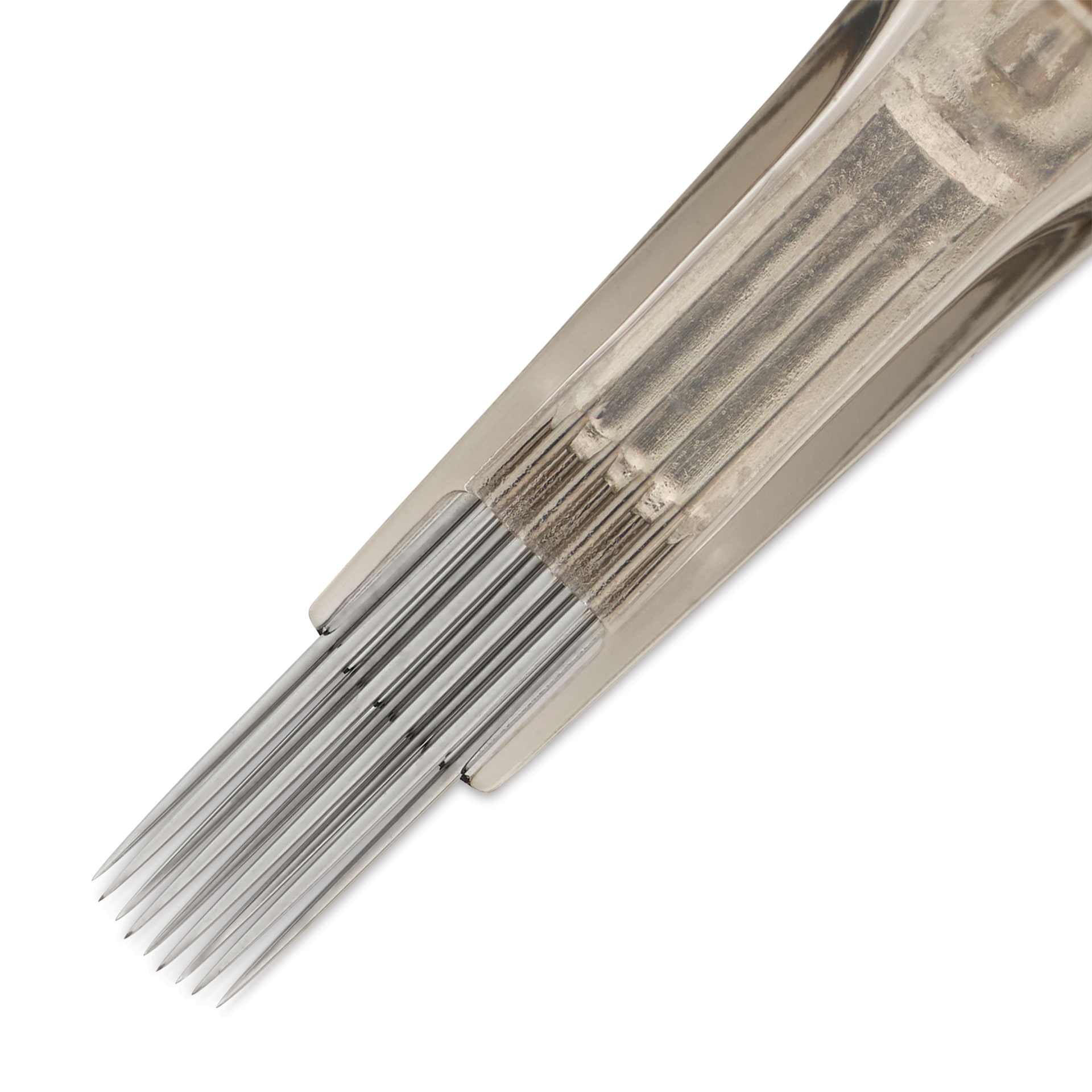 Peak Quartz Curved Magnum Long Taper Tattoo Needle Cartridges - #12, 9 Needles, Pkg of 20, close-up of needle