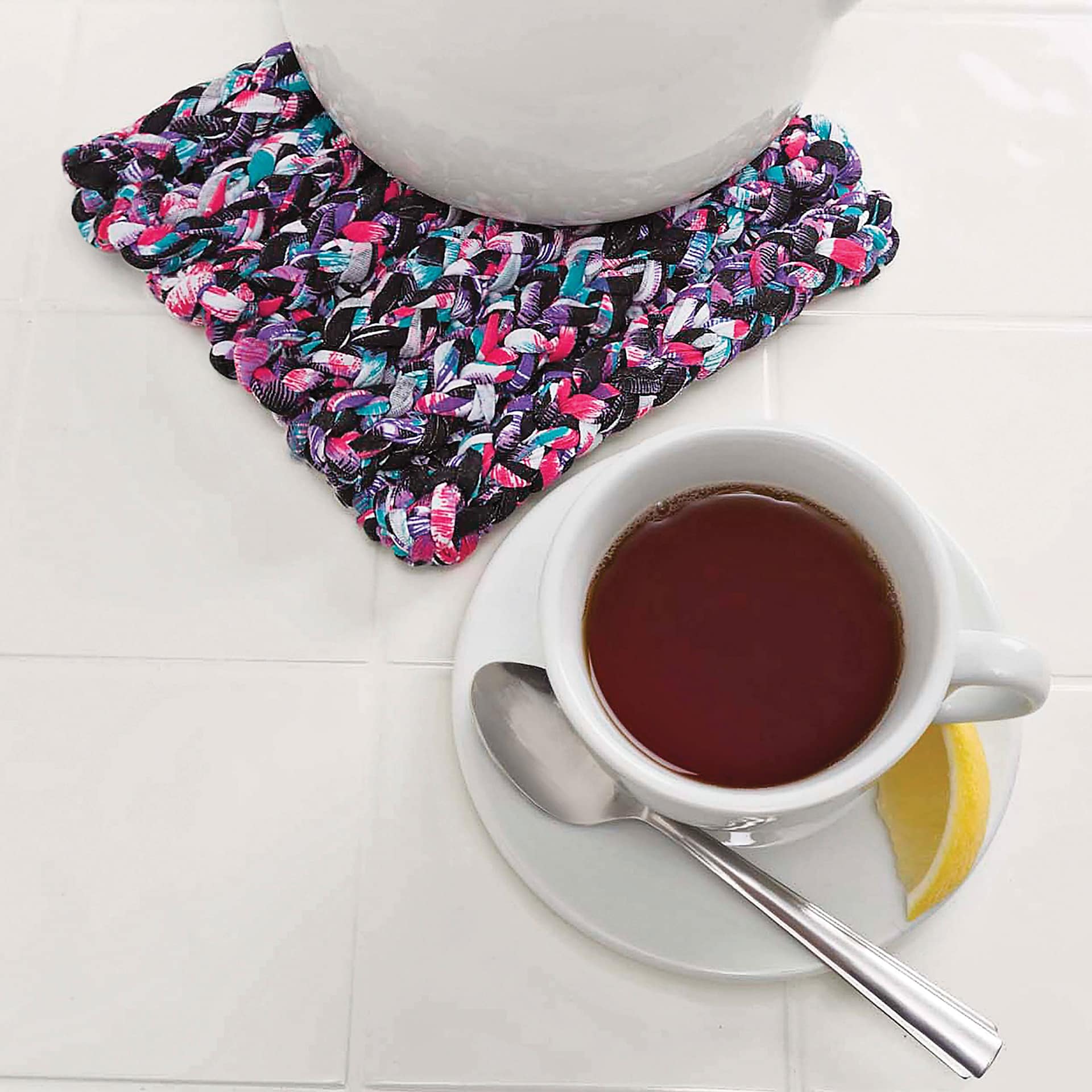 Boye I Taught Myself to Loom Knit Kit - finished kettle mat example