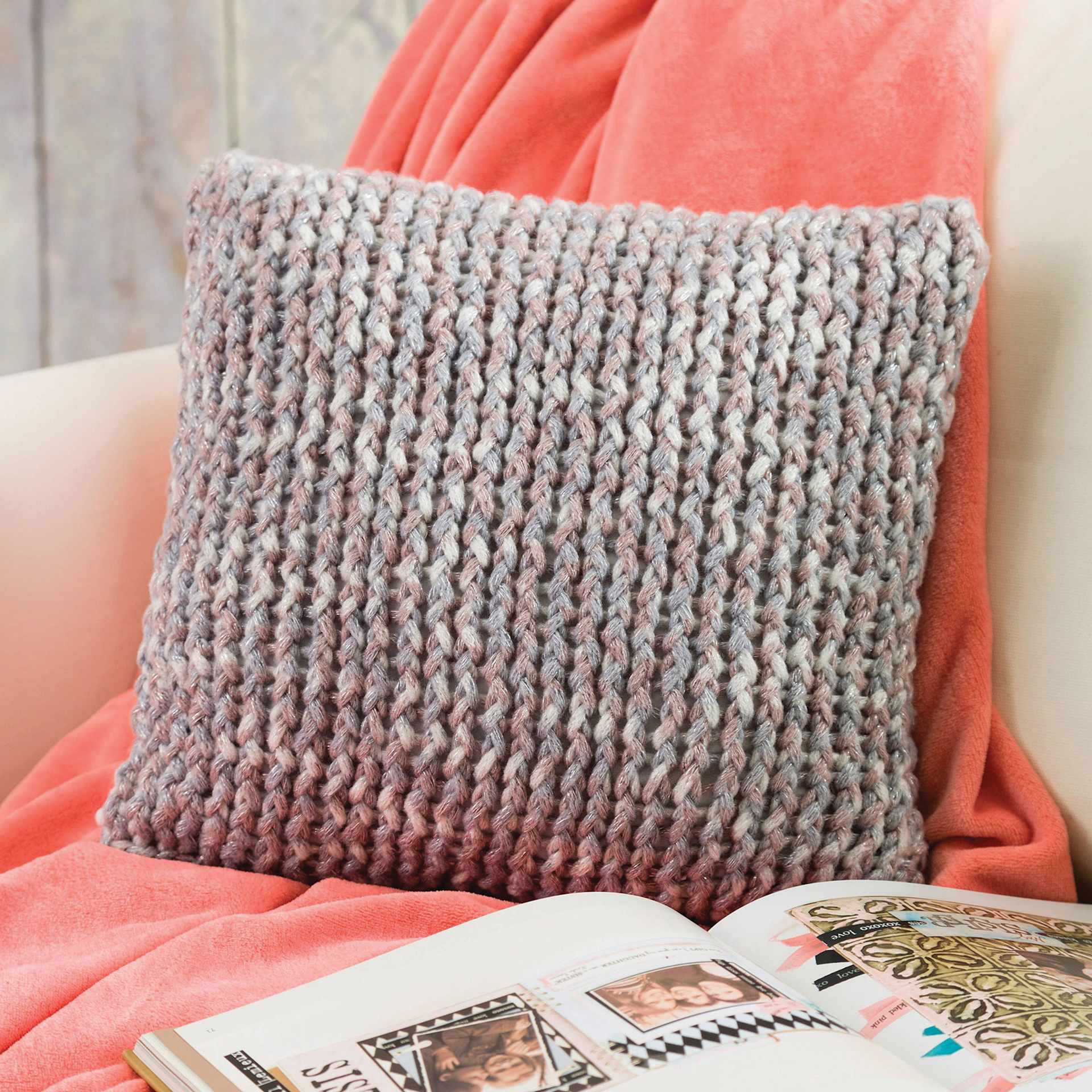 Boye Looms - finished pillow example