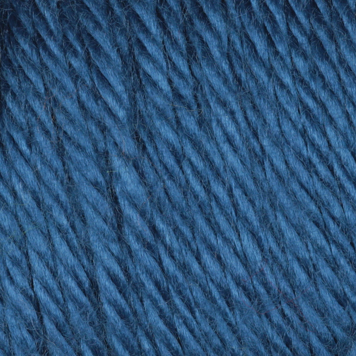 Caron Simply Soft Yarn - Ocean (Close-up of yarn)