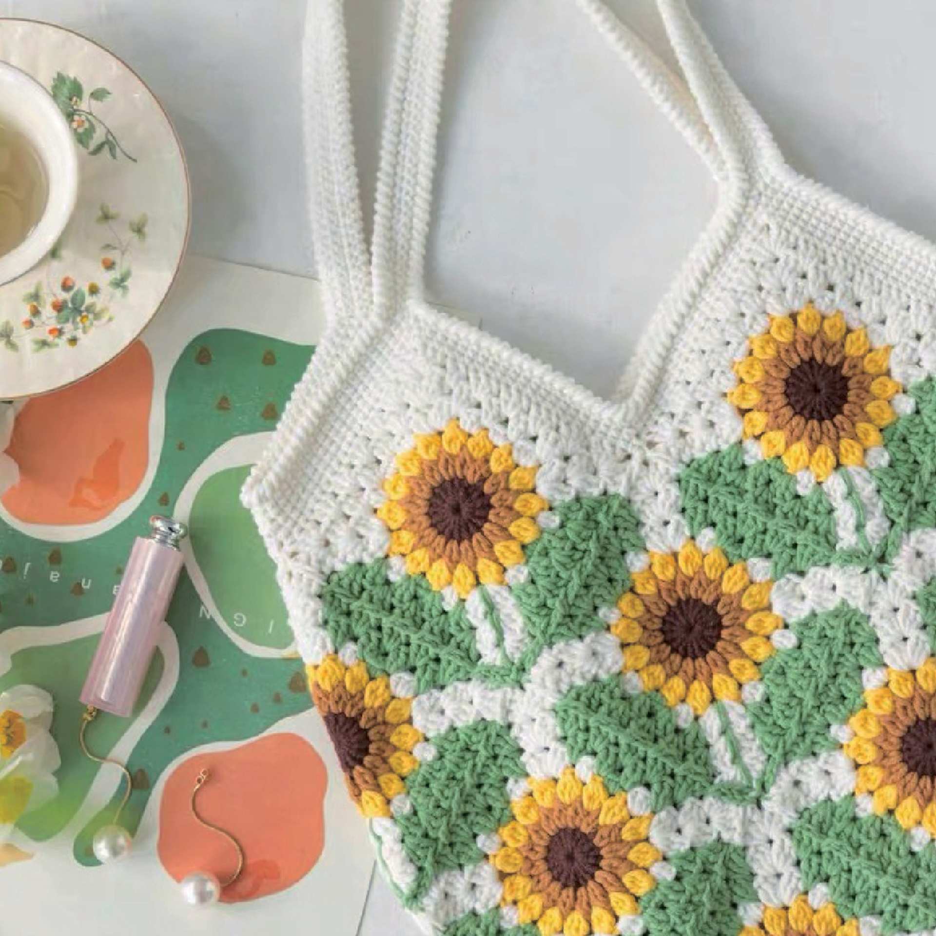 John Bead Sunflower Tote Bag Crochet Kit completed project