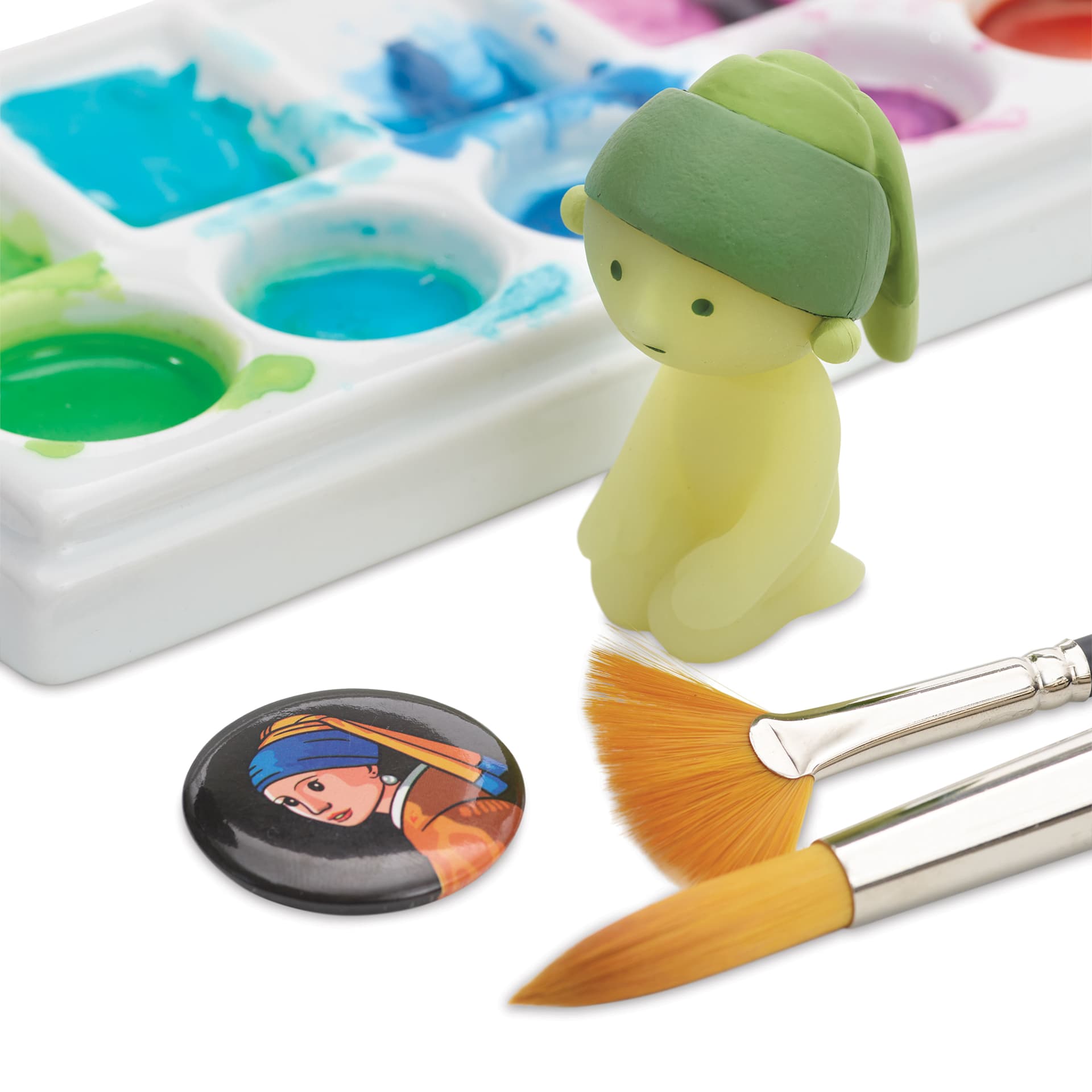 Smiski Museum Series Blind Box, close-up of Seiza figure with painting supplies