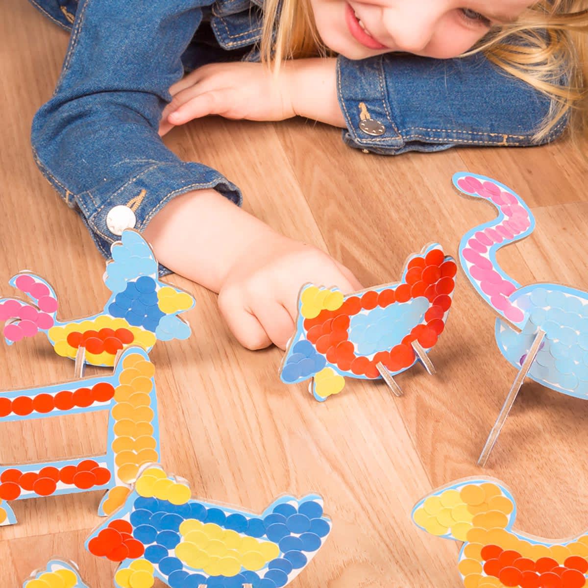 Make & Play 22-Piece Barnyard Set Make & Play 22-Piece Barnyard Set